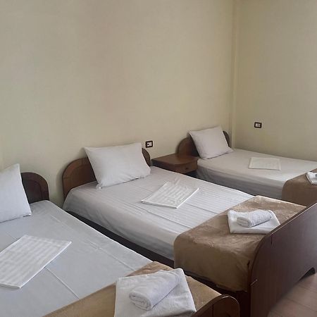 Hotel Saint Marena Pogradec Buitenkant foto